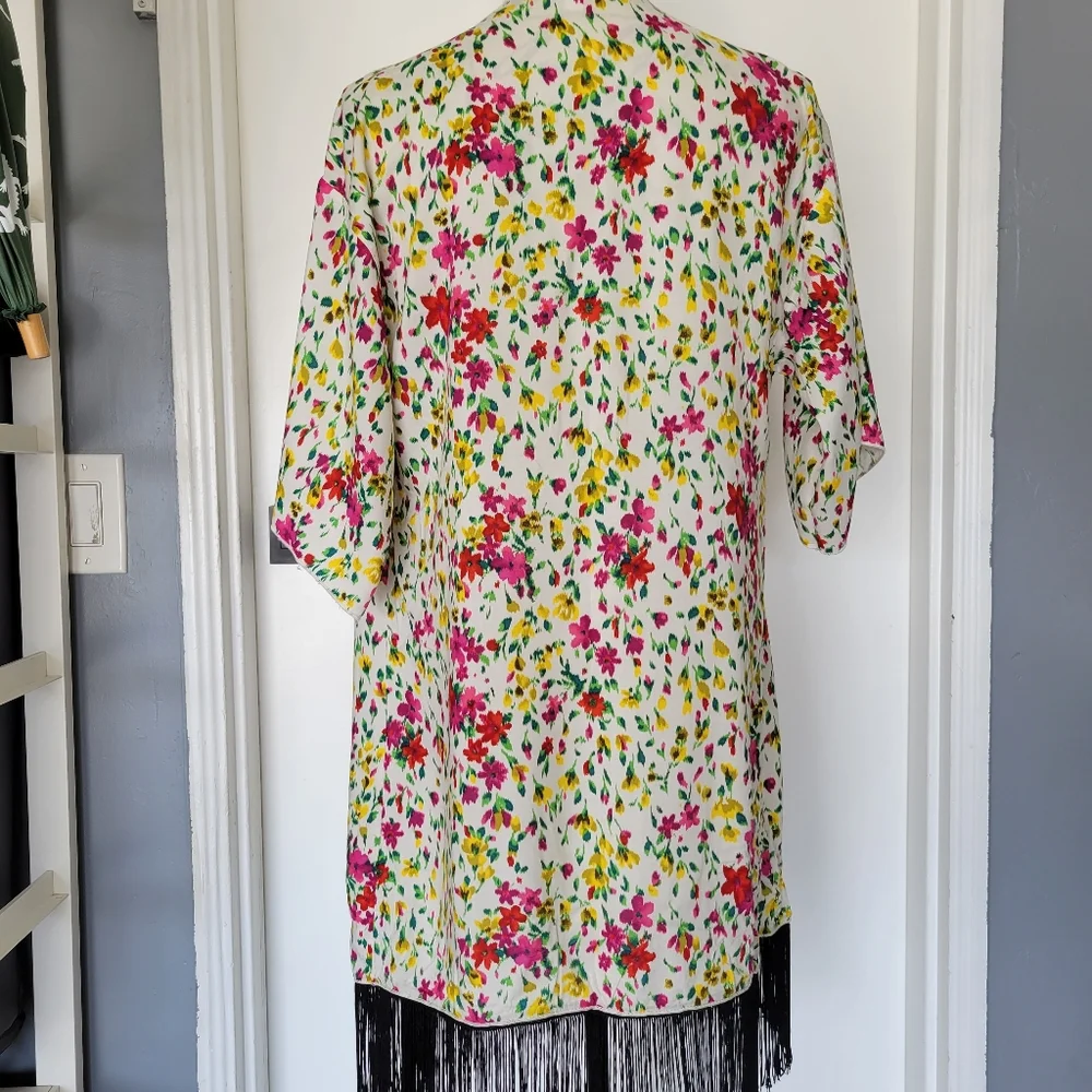 LuLaroe White Floral Fringed Boho Kimono Size‎ S